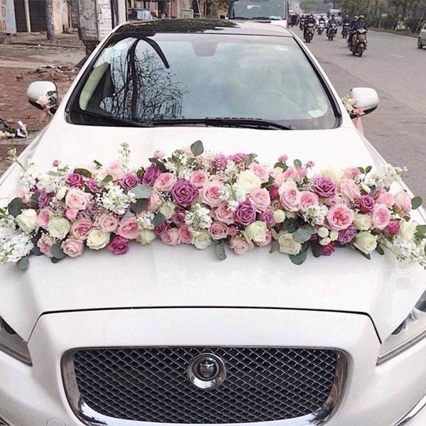 Hoa hồng được ưa chuộng trong việc trang trí xe hoa cưới