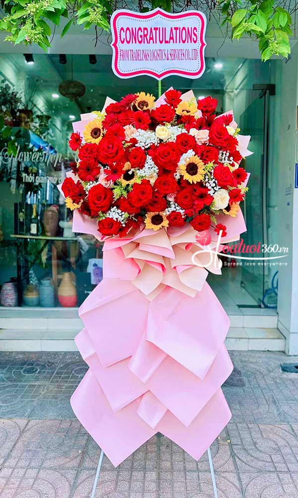 Kệ hoa khai trương - Ăn nên làm ra