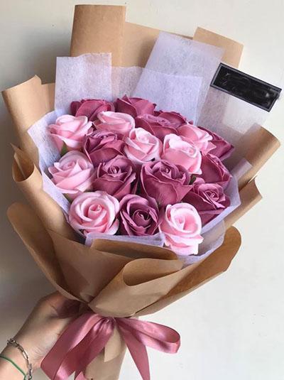 Hoa hồng sáp - Bó hoa tone pastel đẹp tuyệt