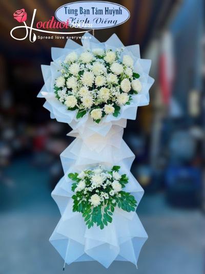 Hoa trắng tiễn người