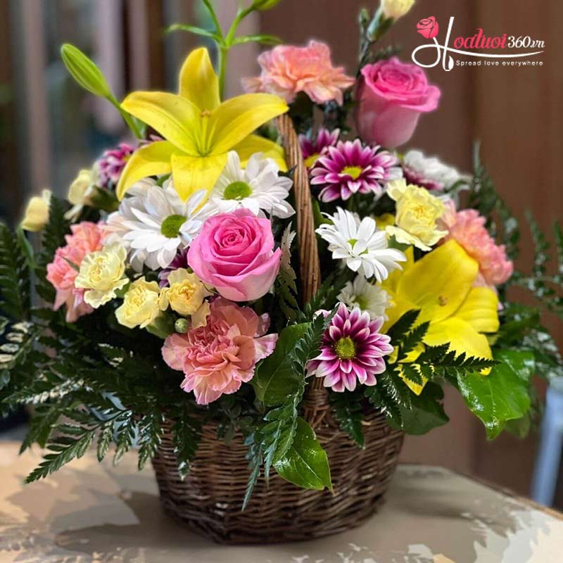 Giỏ hoa hoài niệm chúc mừng 20/11 ấn tượng tại TPHCM