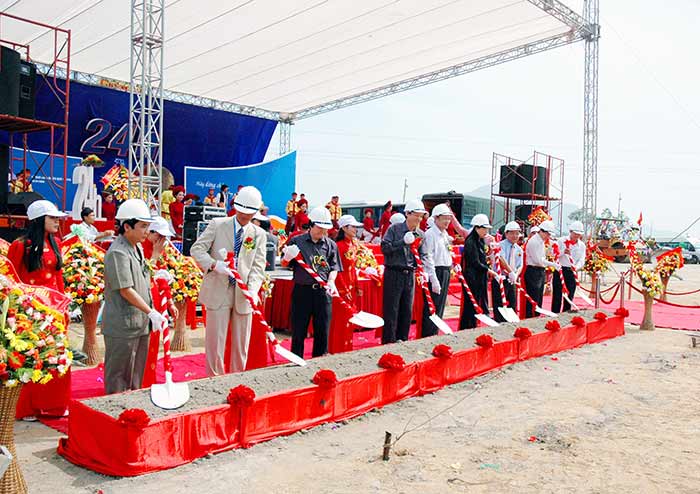 Hoa chúc mừng lễ động thổ, cất nóc 
