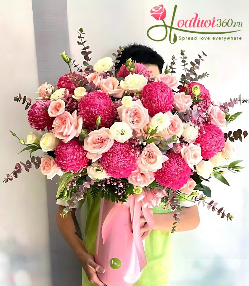 Hộp hoa mẫu đơn màu hồng làm quà tặng mẹ ngày lễ Vu Lan