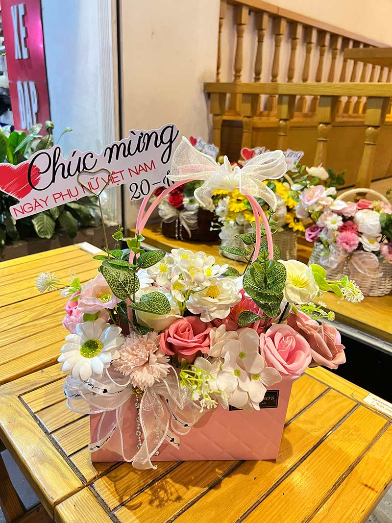 Ưu điểm khoi chọn giỏ hoa sáp làm quà tặng