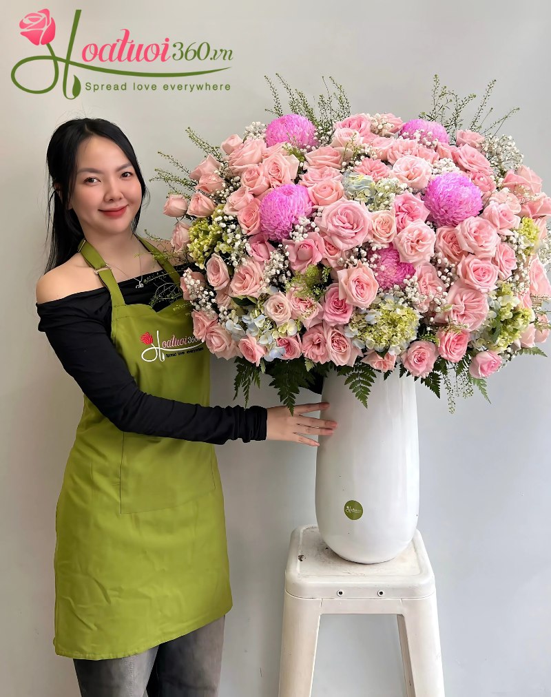 Bình hoa hồng phấn ý nghĩa