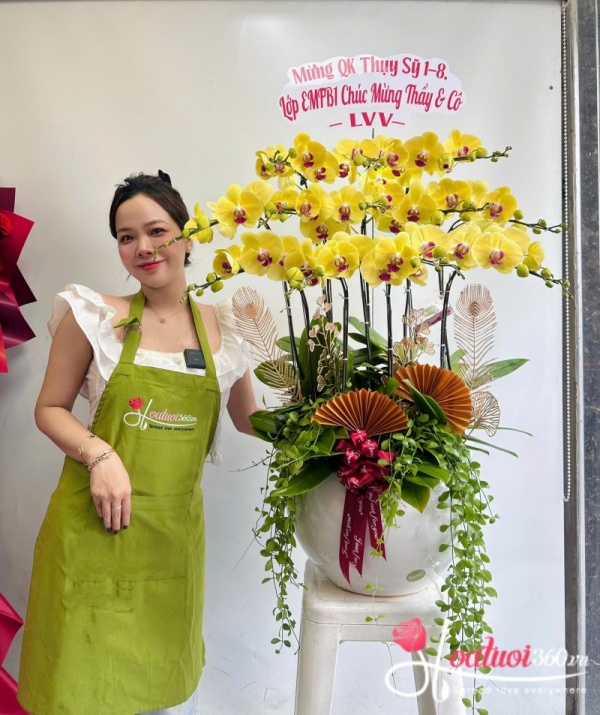 Chậu lan hồ điệp vàng - Huy hoàng thịnh vượng