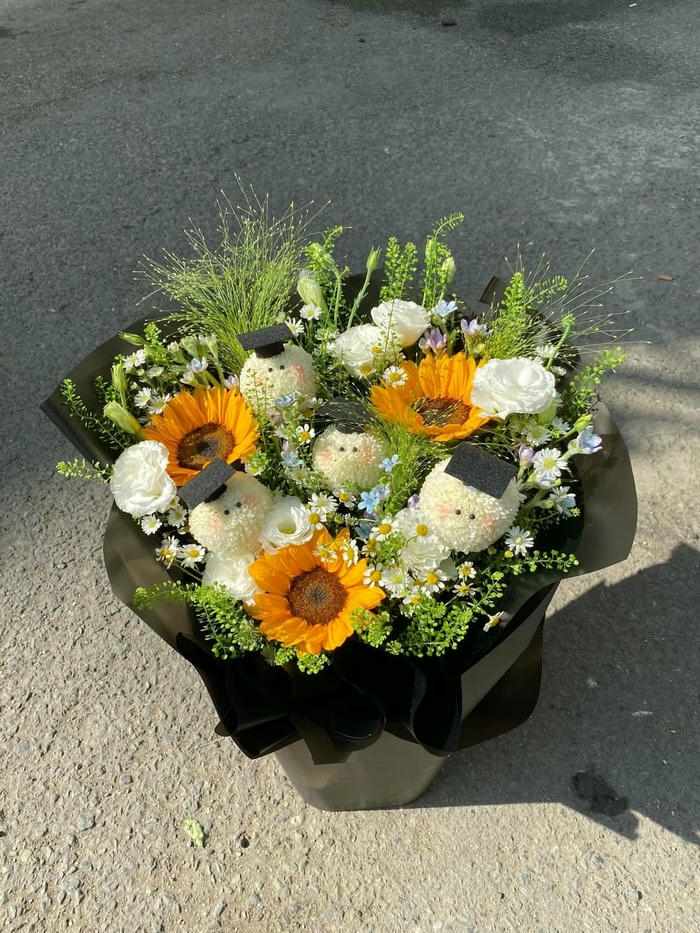 Mẫu hoa chúc mừng tốt nghiệp mix 