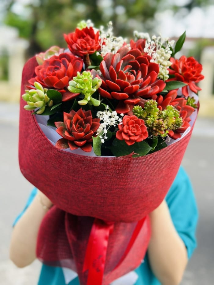 bó hoa giáng sinh với sen đá