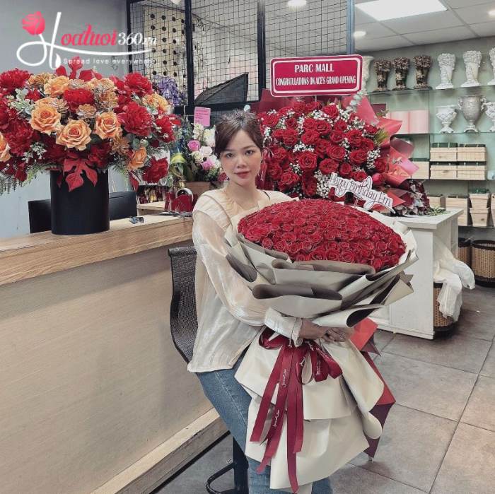 Bó hoa hồng đỏ mừng sinh nhật người yêu tại shop hoa quận 7