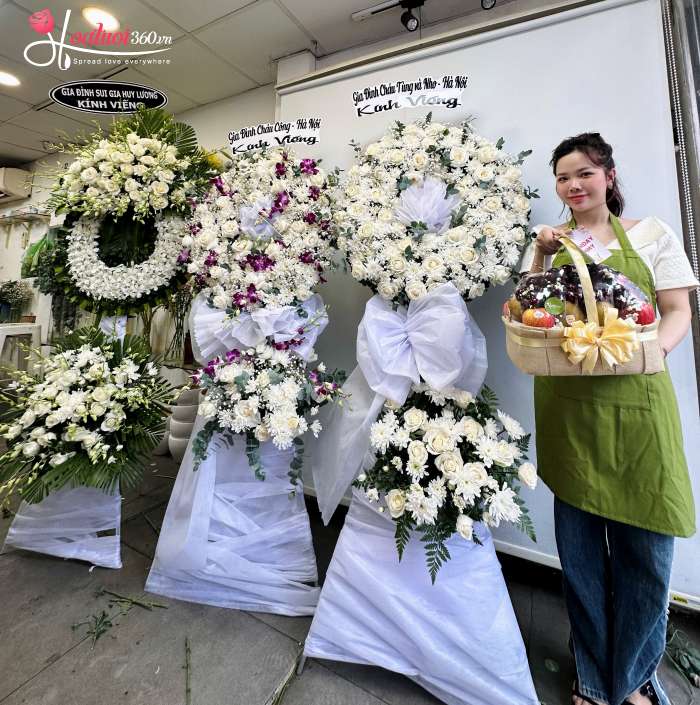 Đặt mua hoa chia buồn tại cửa hàng hoa Phường Tân Phú TPHCM