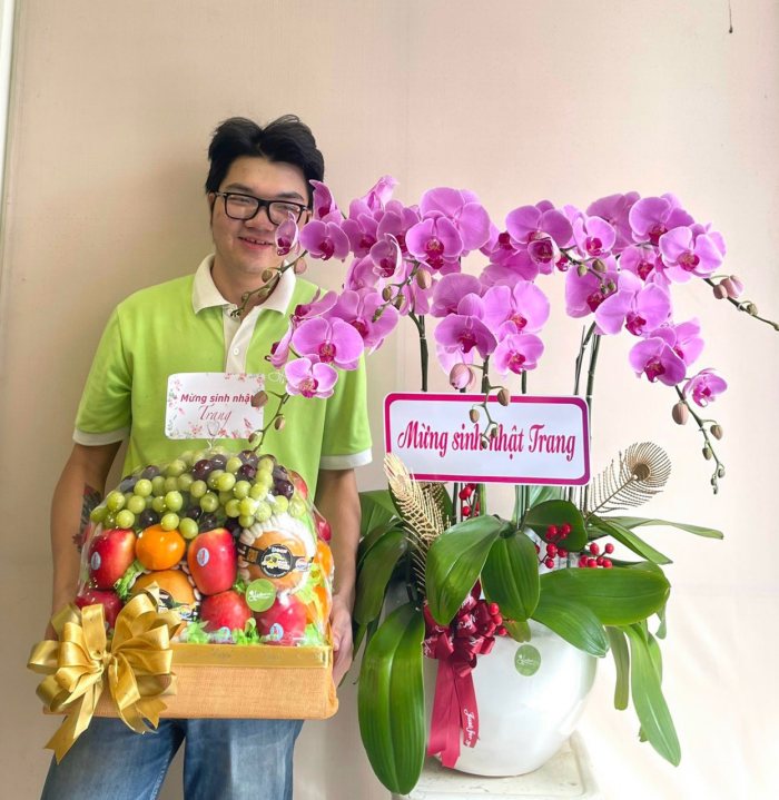 Combo Hoa và Giỏ trái cây theo yêu cầu tại shop hoa tươi Hồ Thị Kỷ
