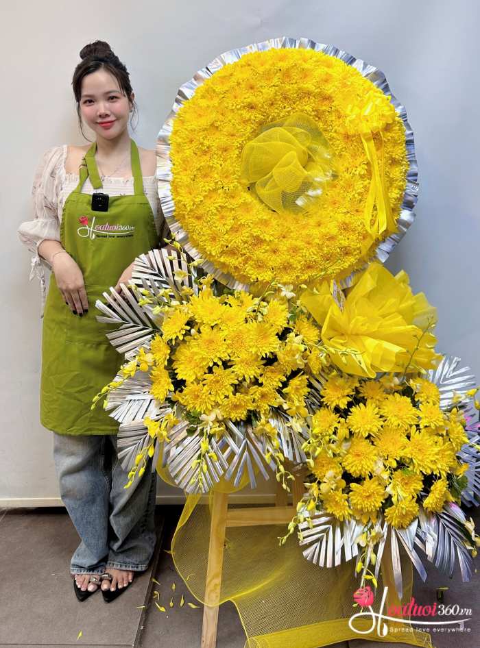 Đặt hoa chia buồn online tại shop hoa Tân Thuận Quận 7