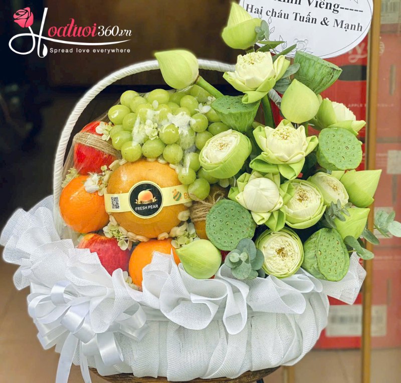 giỏ trái cây phối sen trắng 1