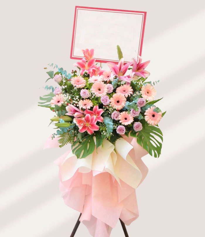 Kệ hoa ly hồng mix đồng tiền hồng chúc gia chủ làm ăn phát đạt