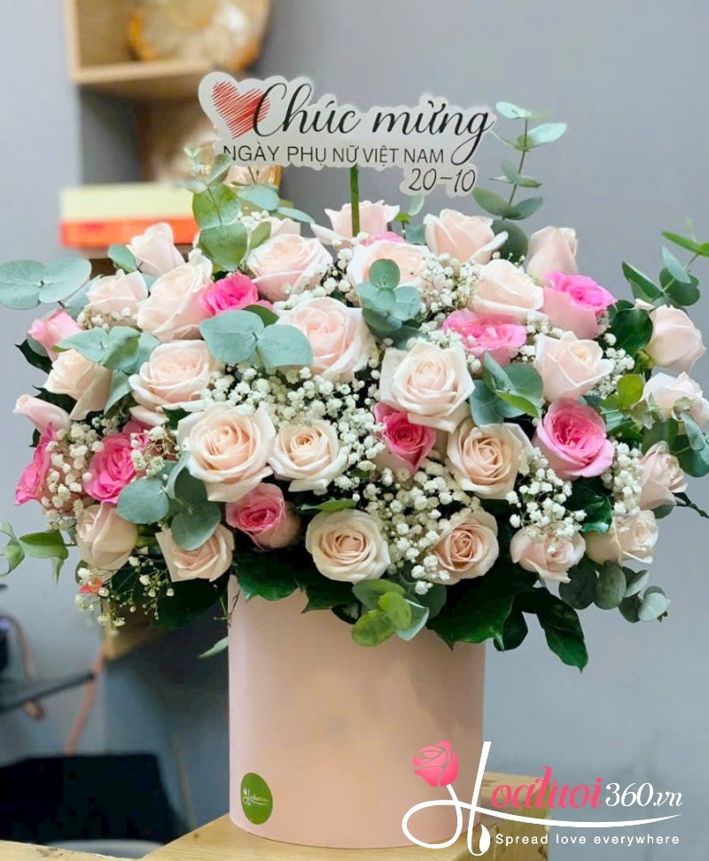 hộp hoa hồng tặng bà, mẹ 20/10