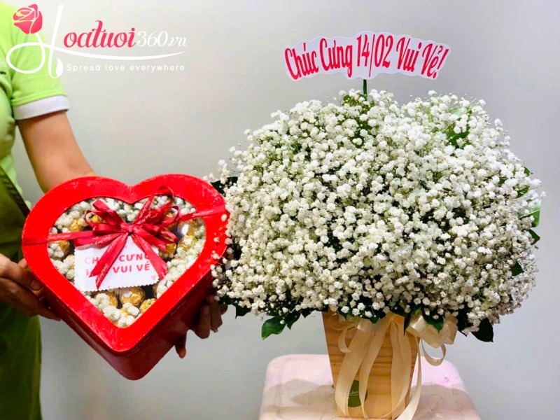Combo hoa baby trắng và hộp socola tặng bạn gái ngày 20/10