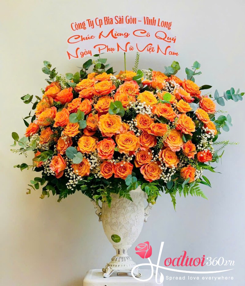 Bình hoa hồng cam tặng cô giáo, sếp nữ ngày 20/10