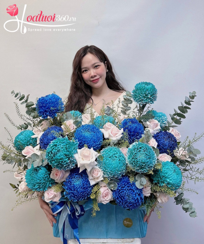 Hộp hoa cúc mẫu đơn xanh dương