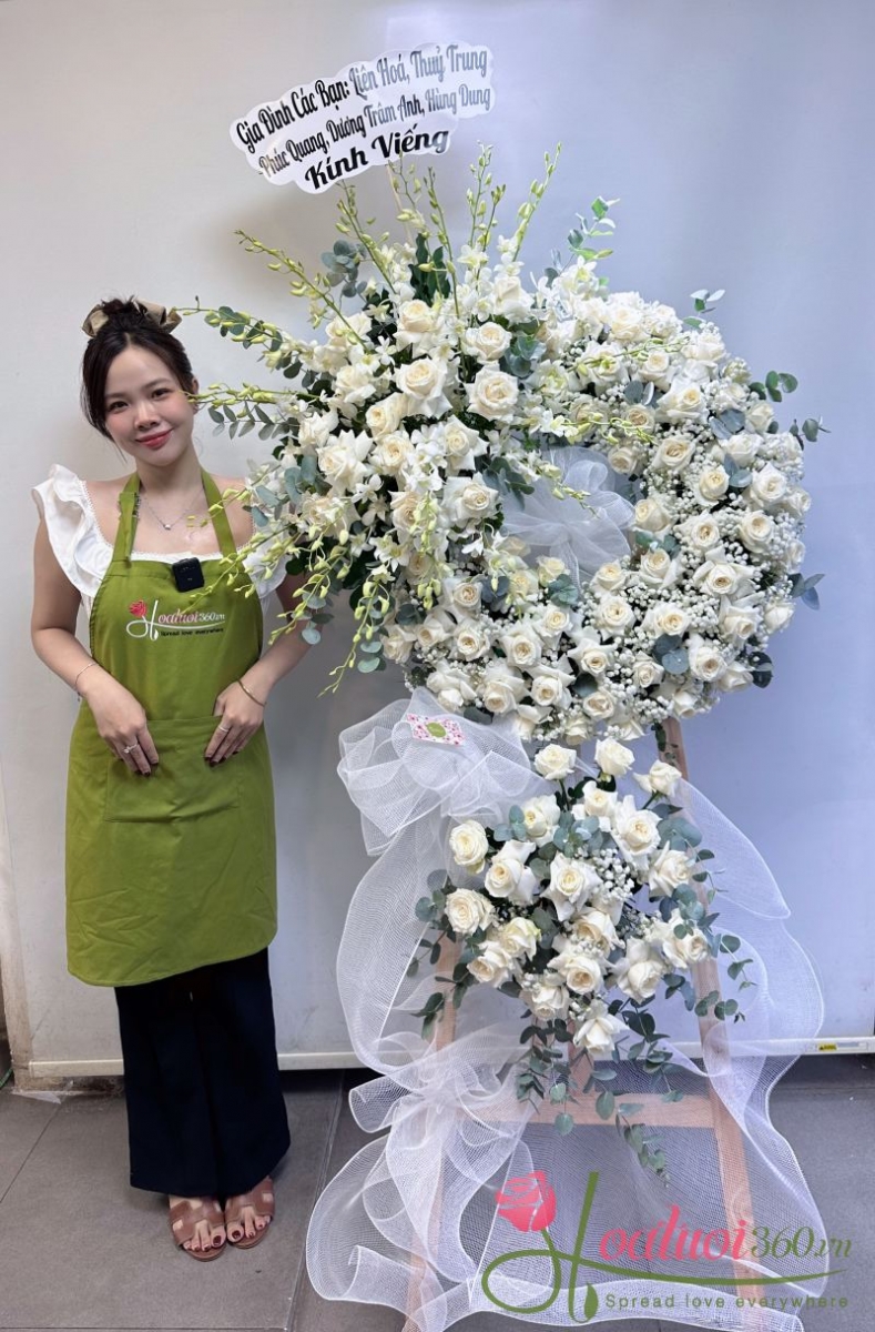 ý nghĩa hoa hồng trắng trong tang lễ