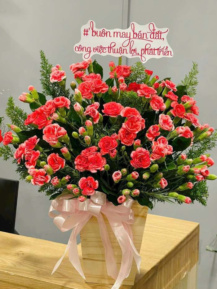 Lẵng hoa cát tường mừng khai trương công ty phong cách hiện đại