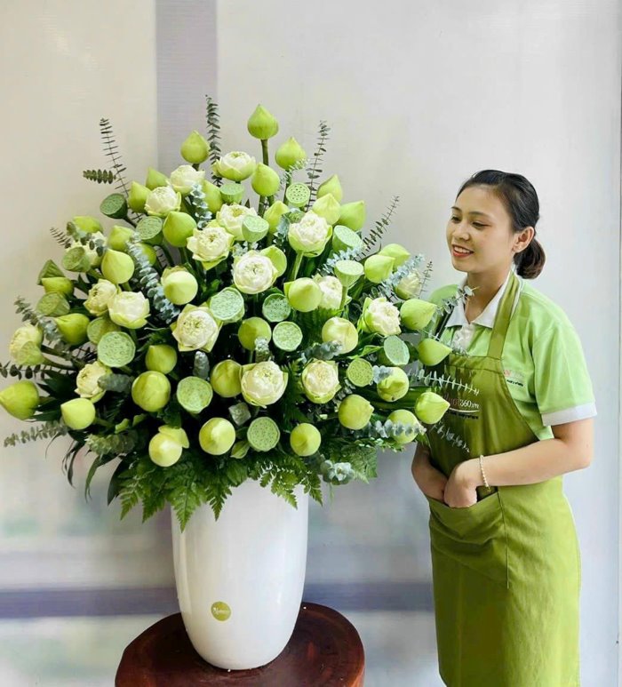 Lẵng hoa sen chúc mừng lễ khởi công đẹp, sang trọng