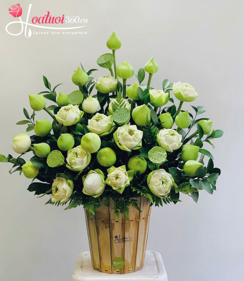 Lẵng hoa sen tone trắng xanh cỡ lớn cúng Phật