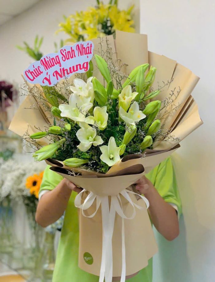 Banner tặng kèm đặt hàng tại shop hoa loa kèn giá rẻ tphcm