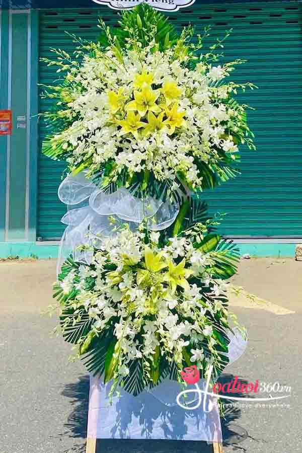 Kệ hoa chia buồn - Nỗi lòng xót xa