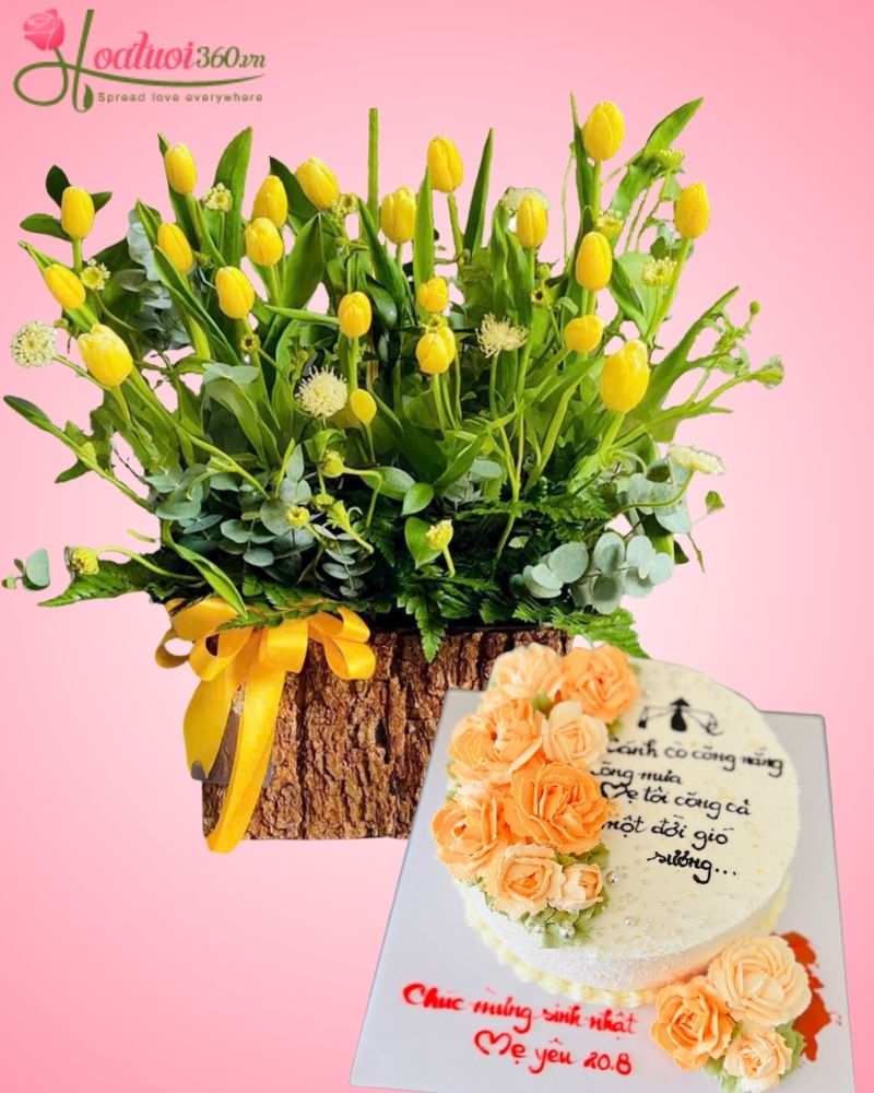 Hoa và bánh sinh nhật tặng mẹ