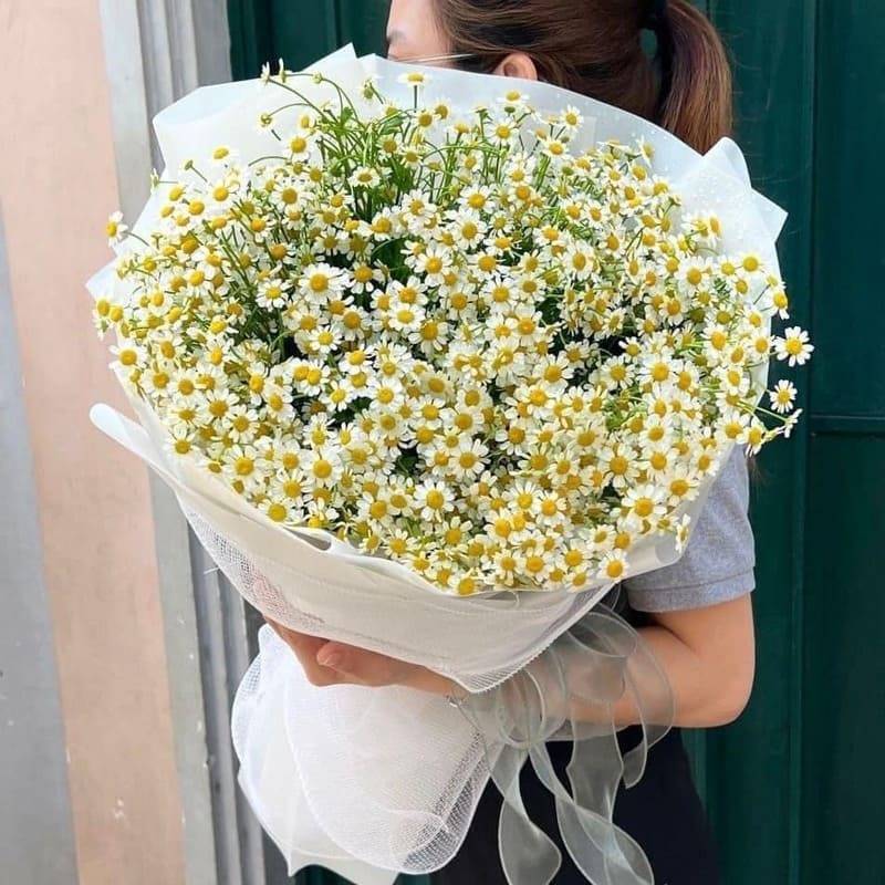 Bó hoa sinh nhật cúc tana trắng vàng, vui tươi và rực rỡ